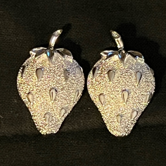 Strawberry Ice Demi Parure - Picture 8 of 11